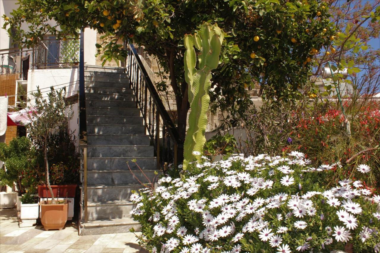 Traditional Stone House Rhodes City Exterior photo